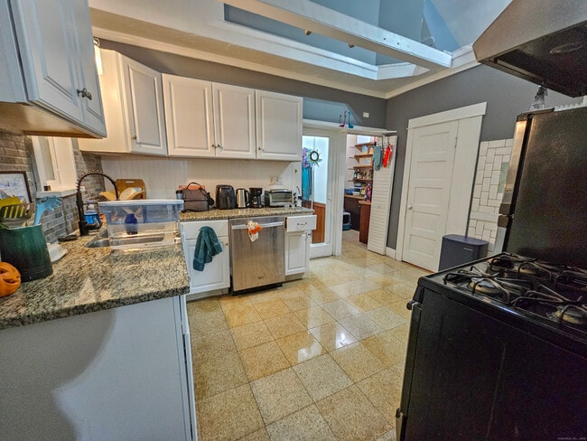 Photo - 204 Broad St Unidad 3