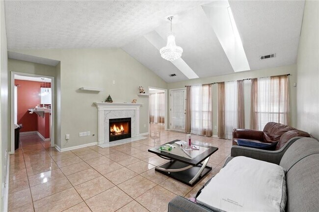 Photo - 2833 Loral Pines Dr NW