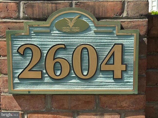 Building Photo - 2604 Chapel Lake Dr