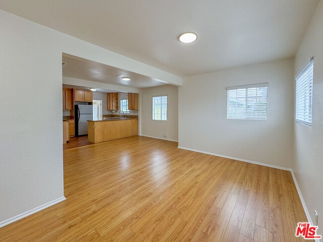 Building Photo - 4459 W 136th St Rental