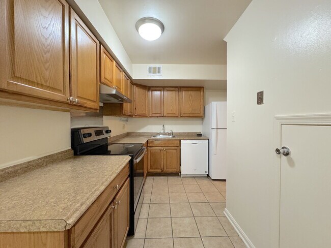 Photo - Charming Townhome in Prime Annandale Location
