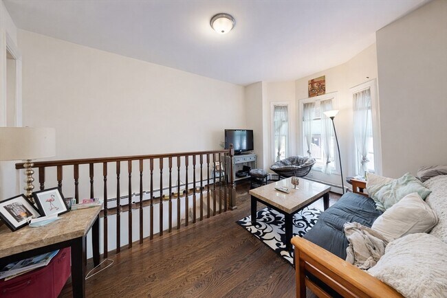 Photo - 11 Seckel St Unit 1