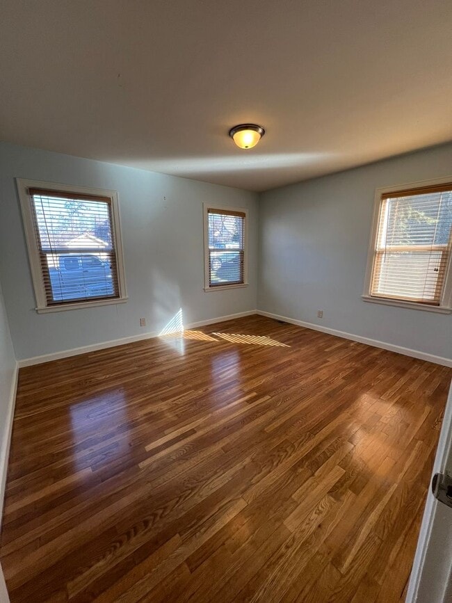 Photo - 2 Bedroom, 1 Bathroom Home - Close to Oregon Tech & Sky Lakes!