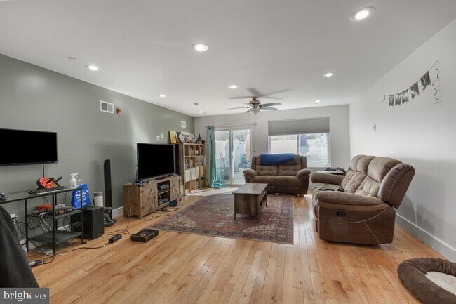 Photo - 1233 N 2nd St Unit A