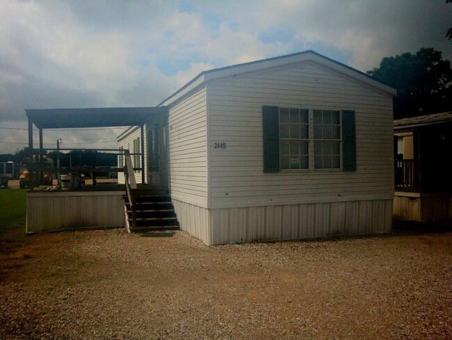 Building Photo - 2449 Precinct Line Rd Rental