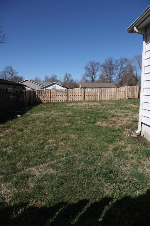Photo - 222 Dobson St