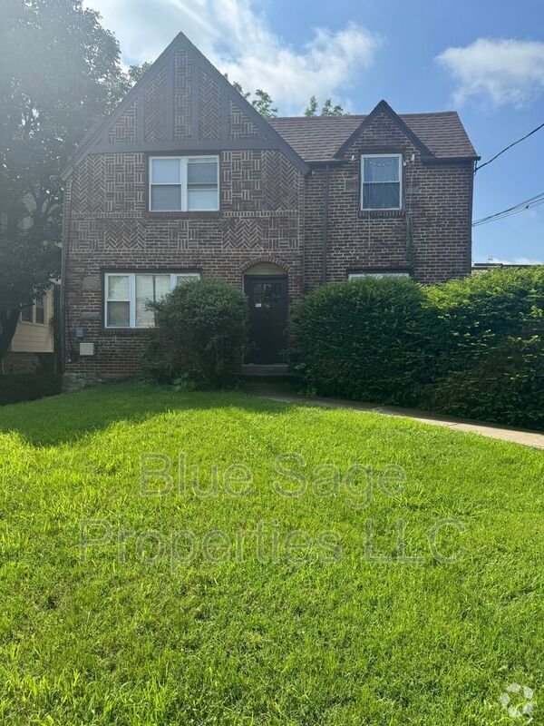 Building Photo - 56 W Albemarle Ave Unit Apt B