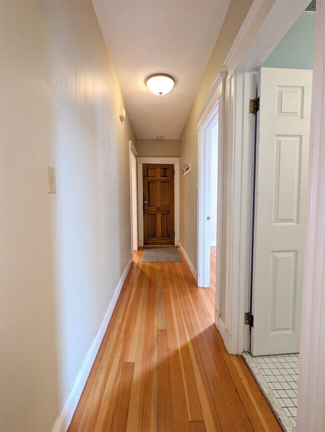 Photo - 79 Conwell Ave Unit 2