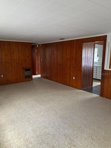 Photo - 890 Vincent Dr