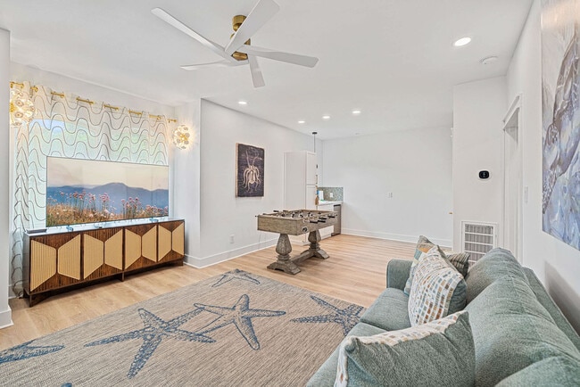 Photo - 20 St Francis Dr S Unit SI ID1471179P