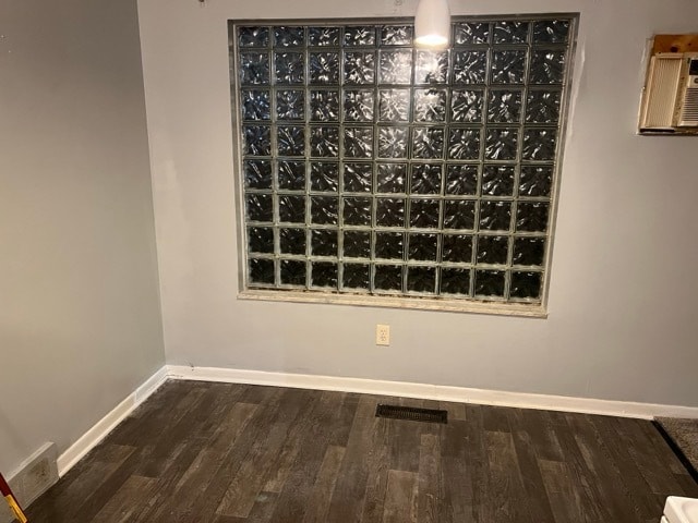 Photo - 20710 Moross Rd