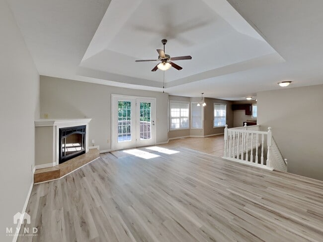 Photo - 111 N Peach Brook
