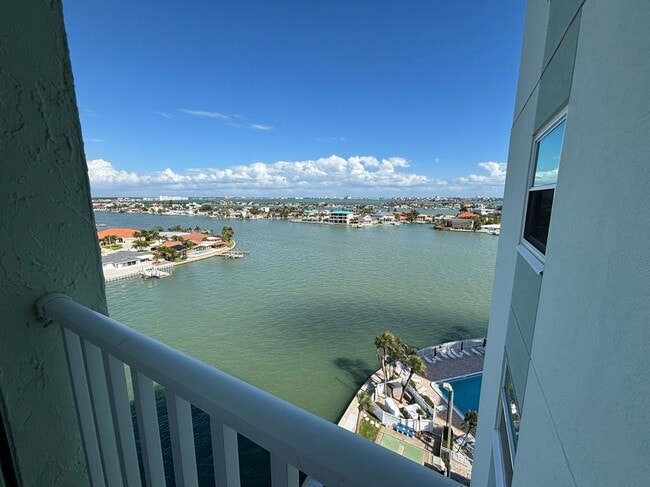 Photo - 420 64th Ave