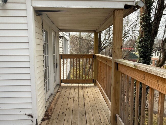 Photo - 221 Taylor St Unit 221 1/2 B