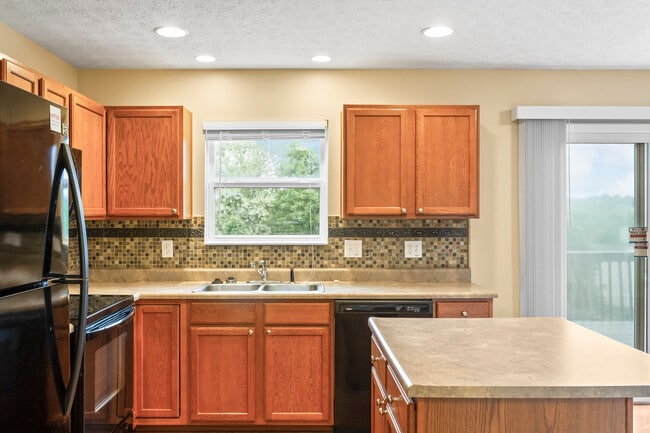 Photo - 2748 Pebble Creek Way