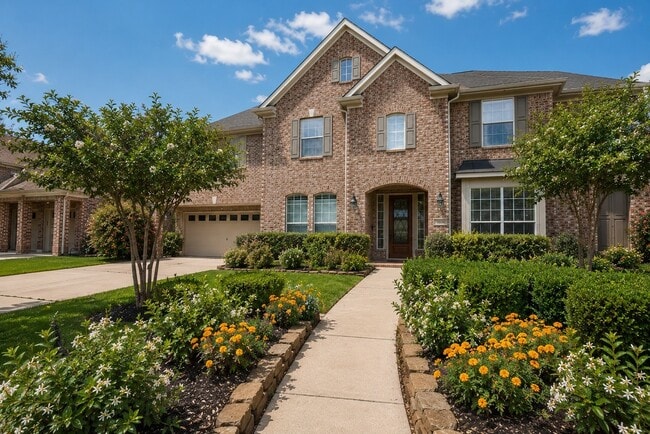 Building Photo - 7606 Westmoreland Dr