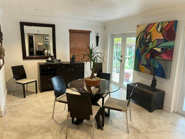 Photo - 2565 Meadow Rd