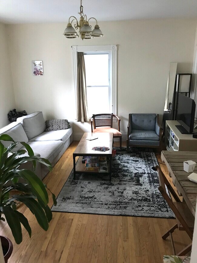 1st Floor Living Room