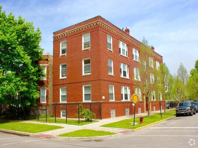 Building Photo - 1904 N Lawndale Ave Unit 3S Rental