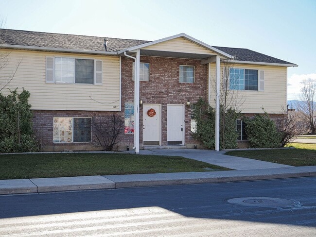 Building Photo - RES_LI_1683 Unit 1689