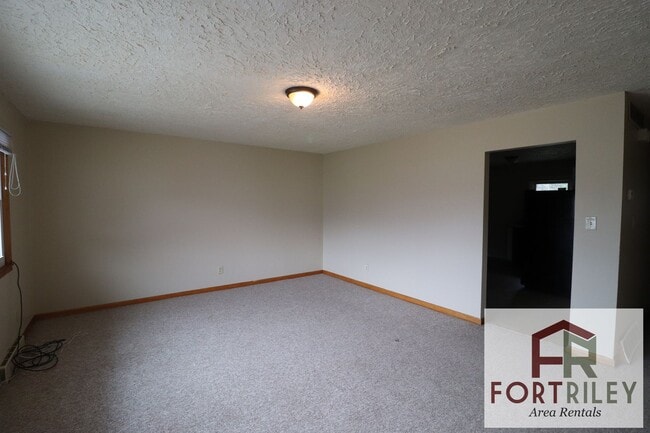 Photo - 519 Maple St Unit 1