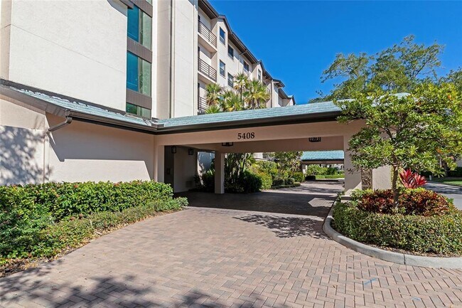 Photo - 5408 Eagles Point Cir Unit 302