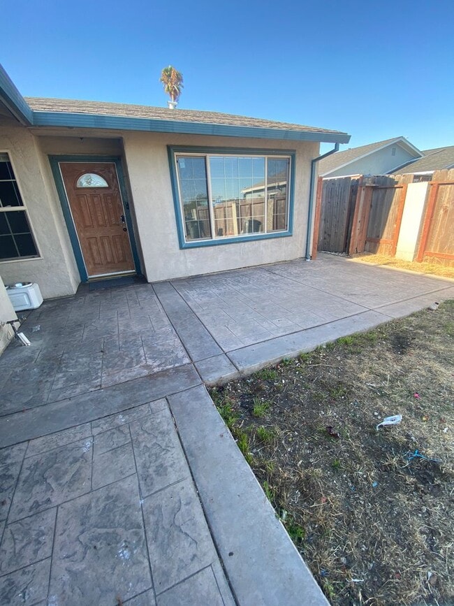 Photo - 189 Larsen Cir
