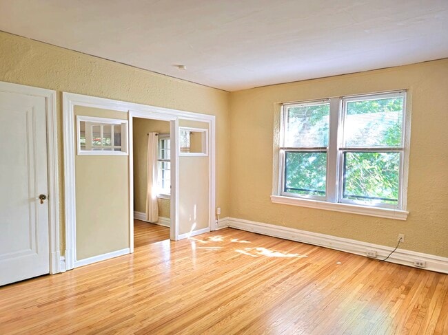 Photo - 7208 Forsyth Blvd