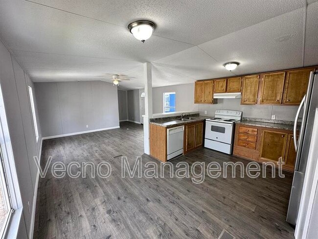 Photo - 13536 Sralla Rd