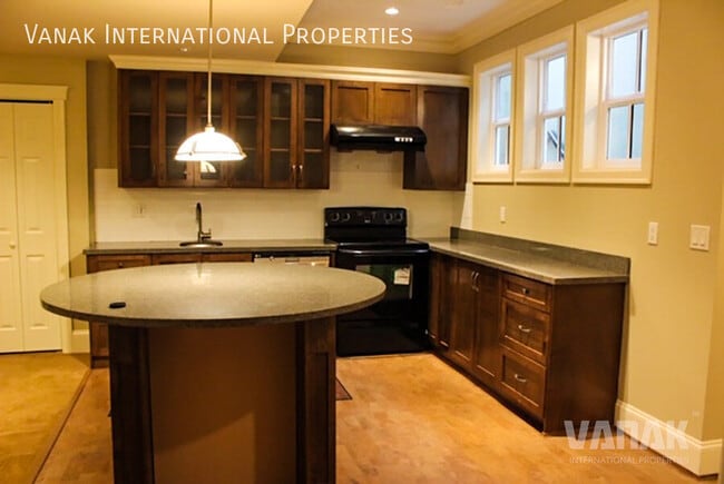Spacious 2-Bedroom Basement Suite in Canyon Height
