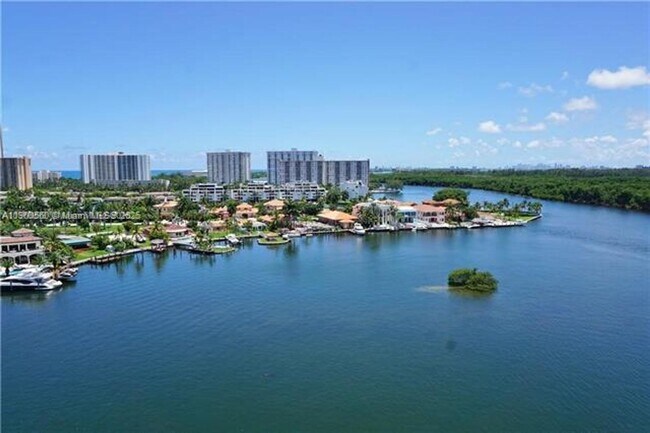 Building Photo - 400 Sunny Isles Blvd Unit 400 Sunny Isles Blvd  1108