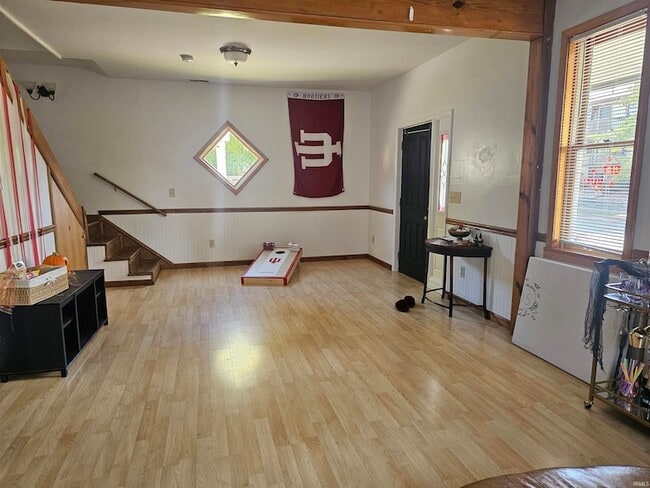 Photo - 405 E 15th St