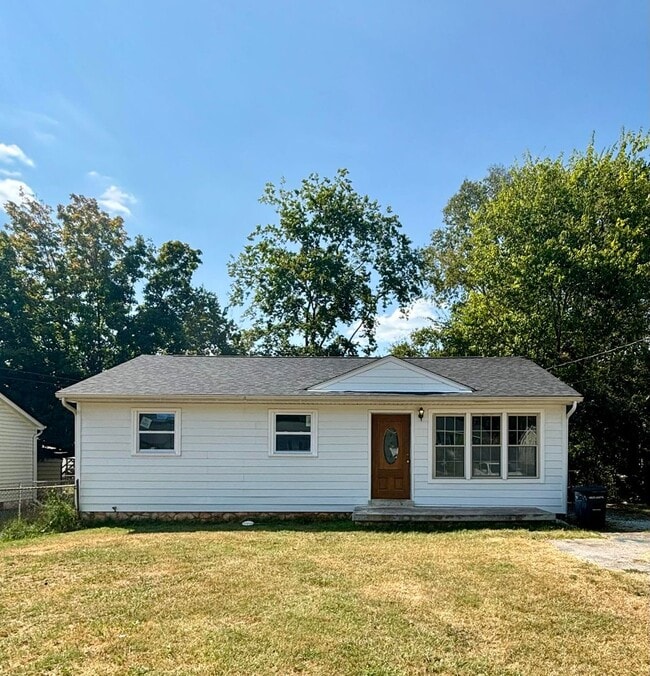 Photo - 1733 Holly Dr