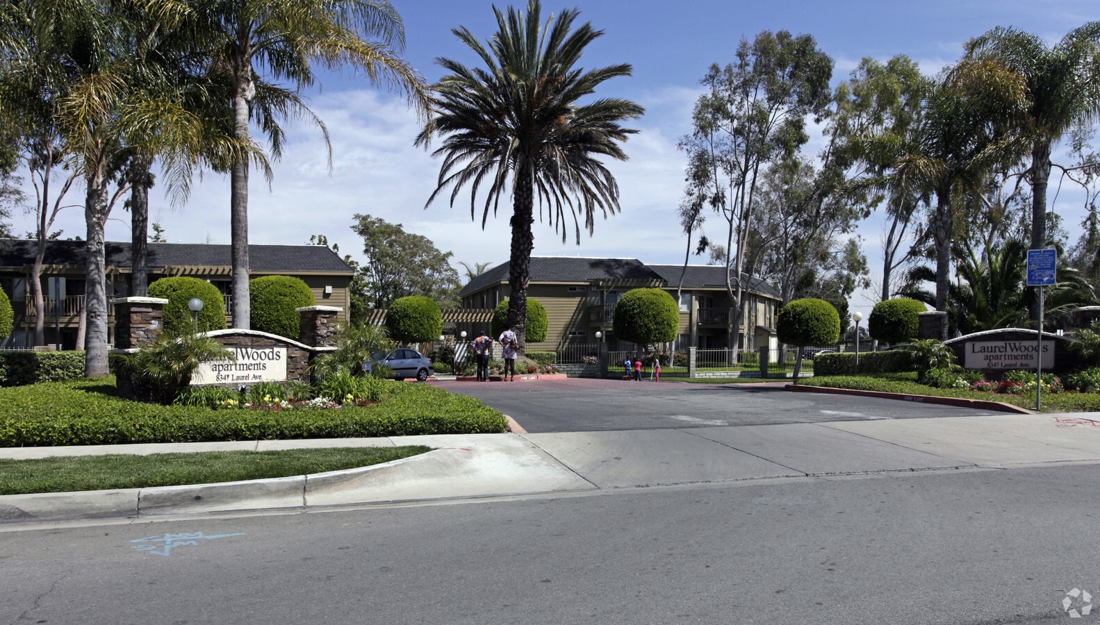 Laurel Woods Apartments - Laurel Woods Apartments