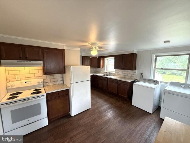 Photo - 266 W Ridge Pike Unit 2
