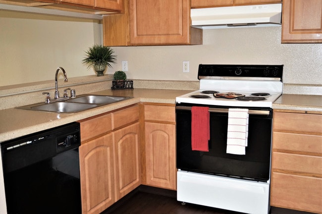Papillon Apartment Homes
