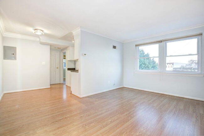 Photo - Bright 1 Bed/1 Bath in Hill East! Parking + Storage Included Unit 304