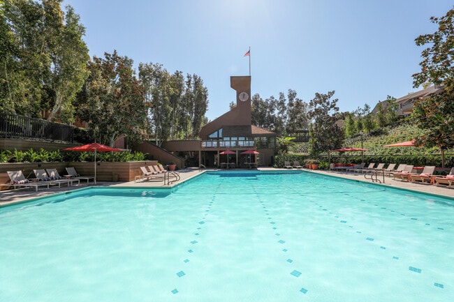Baywood Apartment Homes