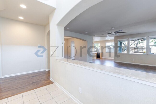 Photo - 3334 San Vicente Rd