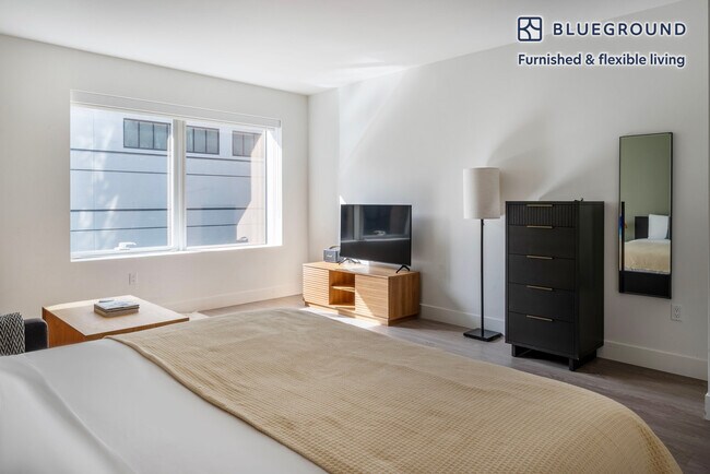 Photo - 18 10th St Unit FL7-ID1299