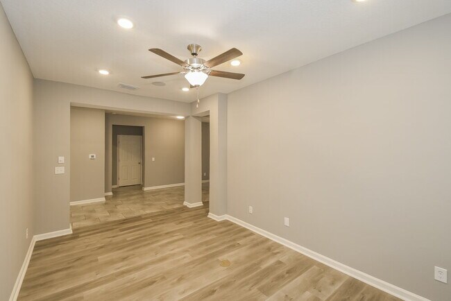 Photo - 12068 Japanese Maple St