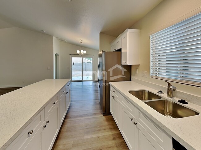 Photo - 12821 W Myer Ln