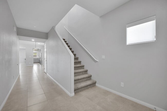 Photo - Gorgeous 5 Bedroom home!