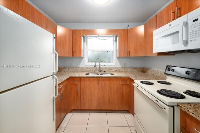 Building Photo - 2675 Lake Haven Rd Rental