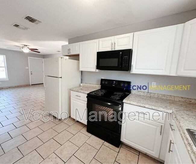 Photo - 302 Cooper St Unit 201