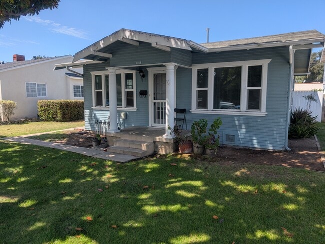 Building Photo - 1313 Portola Ave
