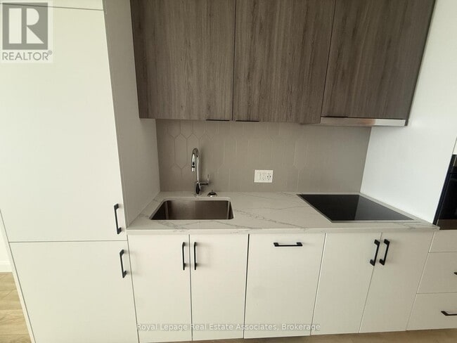 Photo - 741 King St W Unité 713