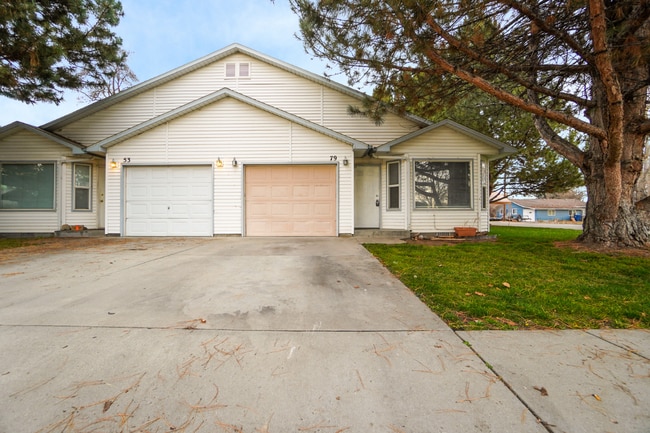 Building Photo - 79 E 2nd St N