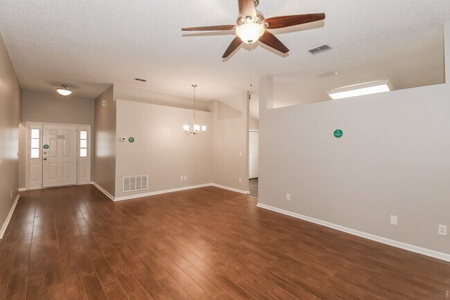 Photo - 1810 Dartmouth Dr