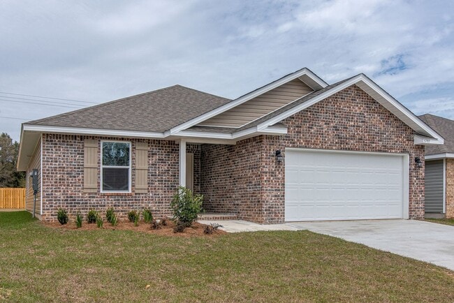 Building Photo - 3-Bedroom Home - Cambria